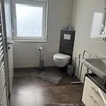 Am Stadtwald Bissingheim 아파트 *